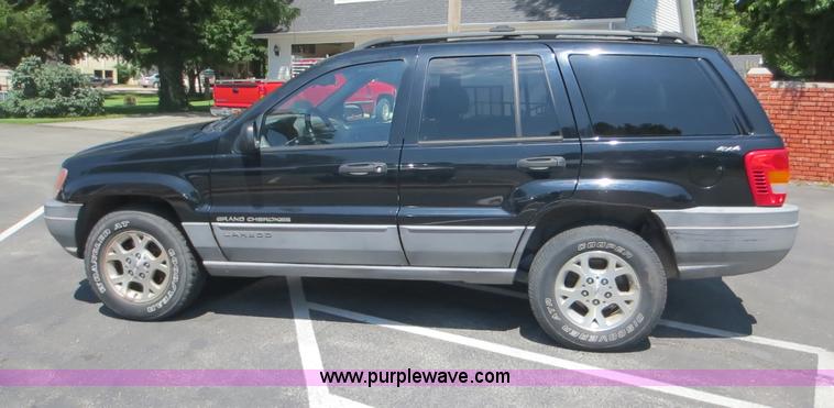 image for item E5507 2000 Jeep Grand Cherokee Laredo SUV