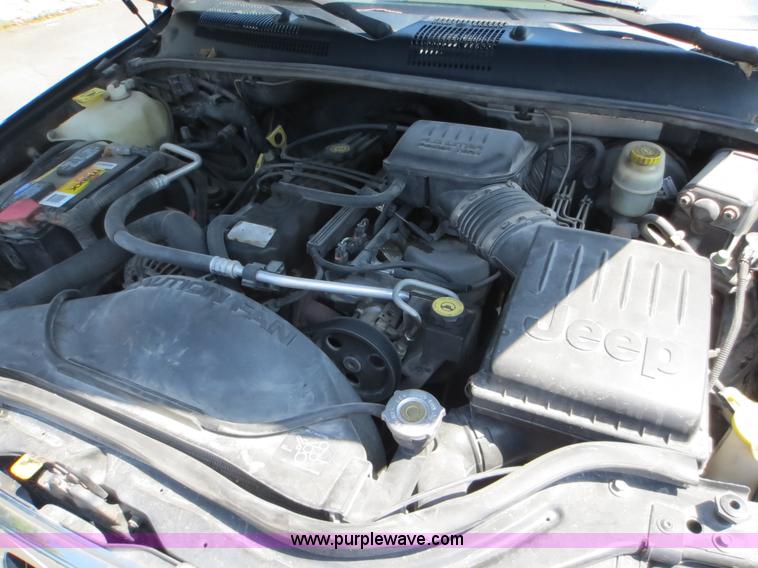 image for item E5507 2000 Jeep Grand Cherokee Laredo SUV