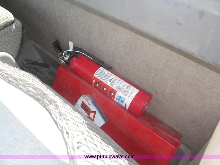 image for item F7078 1998 Chevrolet Silverado 3500 pickup truck