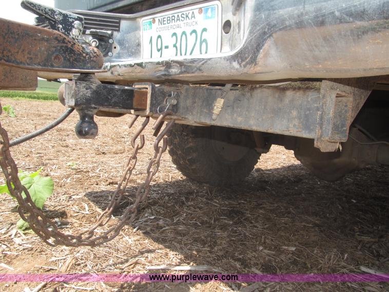 image for item F7078 1998 Chevrolet Silverado 3500 pickup truck