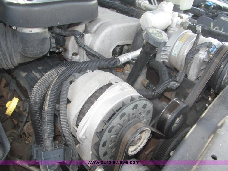 image for item F7078 1998 Chevrolet Silverado 3500 pickup truck