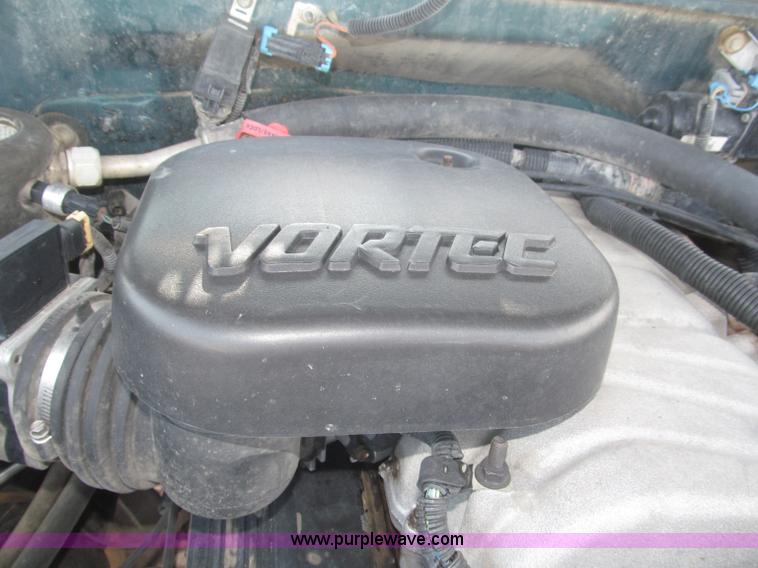 image for item F7078 1998 Chevrolet Silverado 3500 pickup truck