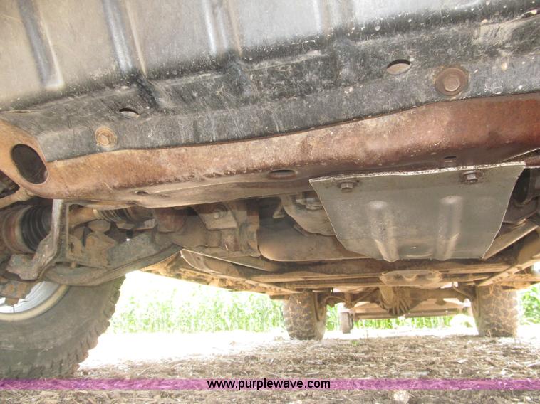 image for item F7078 1998 Chevrolet Silverado 3500 pickup truck