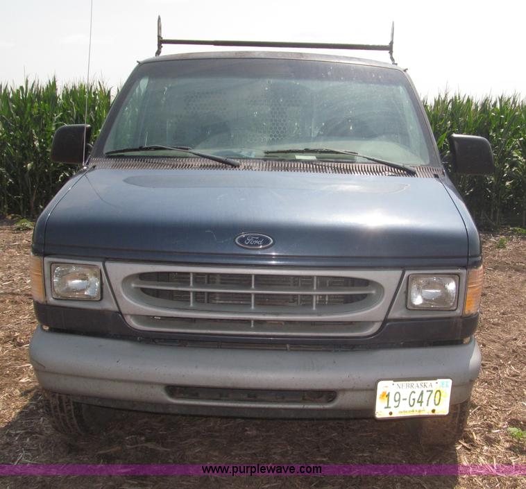 image for item F7080 1998 Ford Econoline E250 van