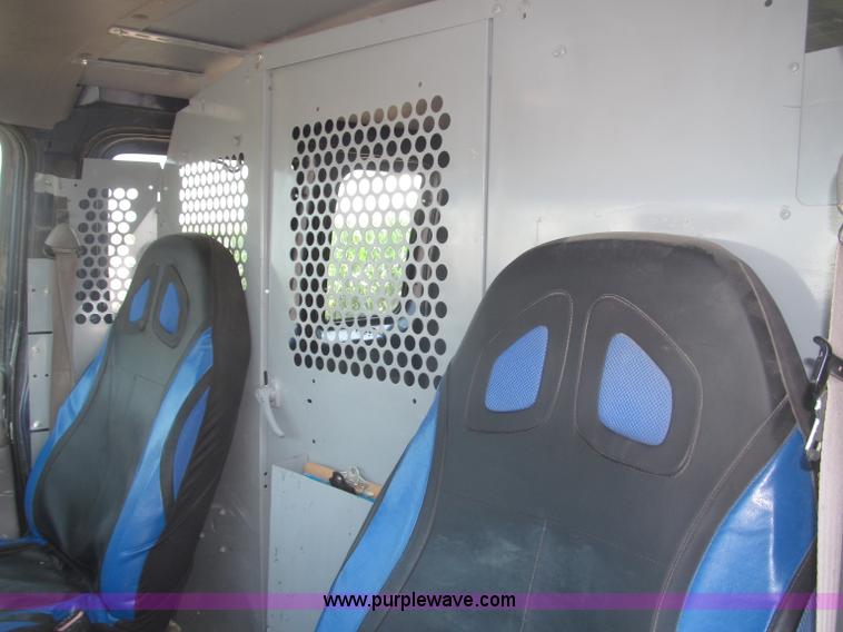 image for item F7080 1998 Ford Econoline E250 van