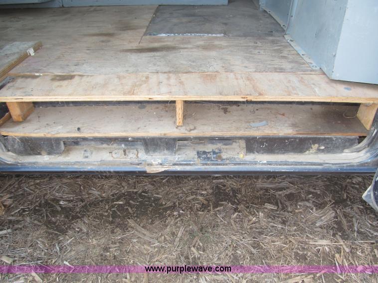 image for item F7080 1998 Ford Econoline E250 van