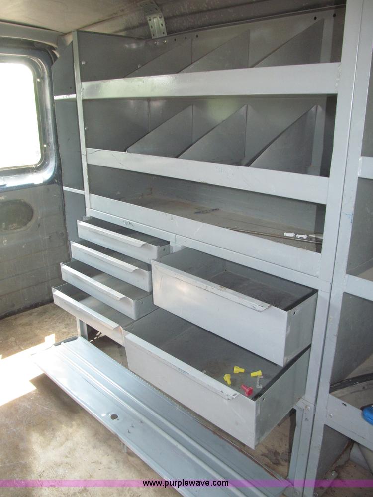 image for item F7080 1998 Ford Econoline E250 van