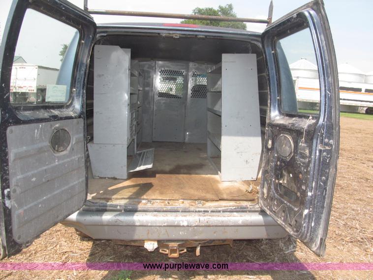 image for item F7080 1998 Ford Econoline E250 van