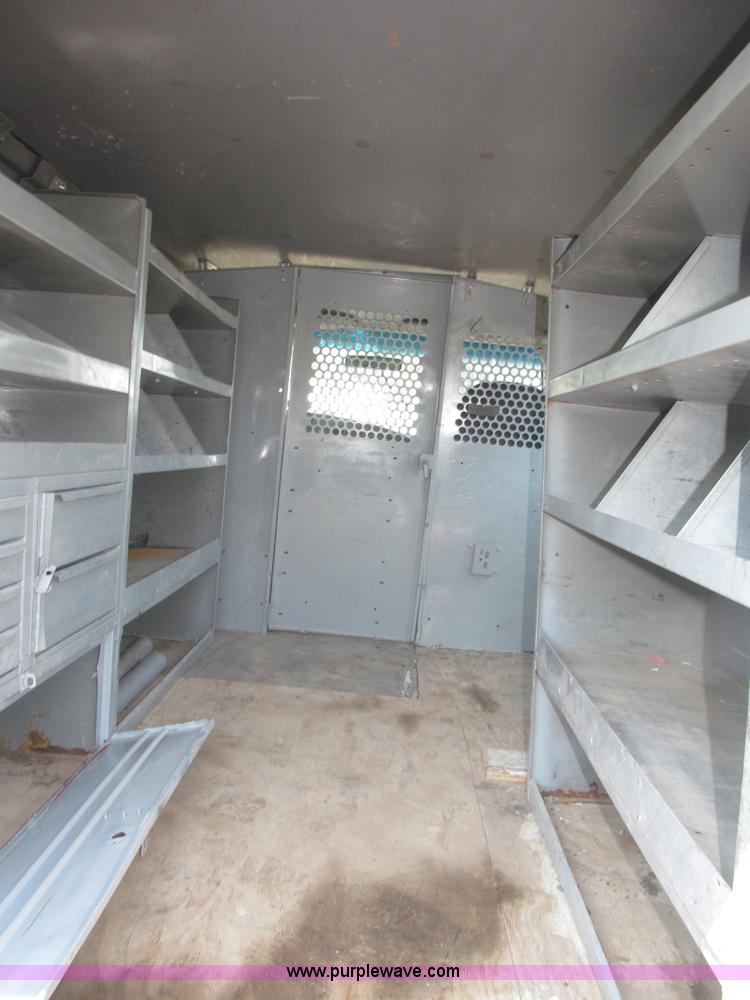 image for item F7080 1998 Ford Econoline E250 van