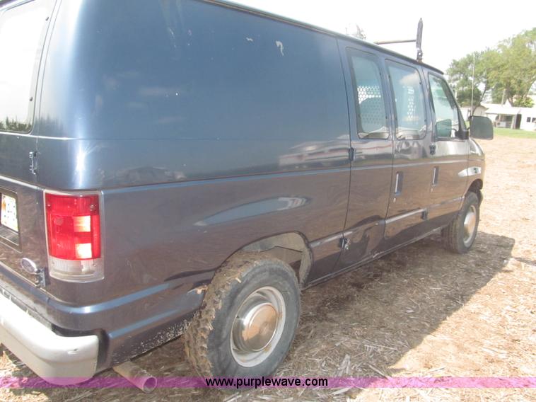 image for item F7080 1998 Ford Econoline E250 van