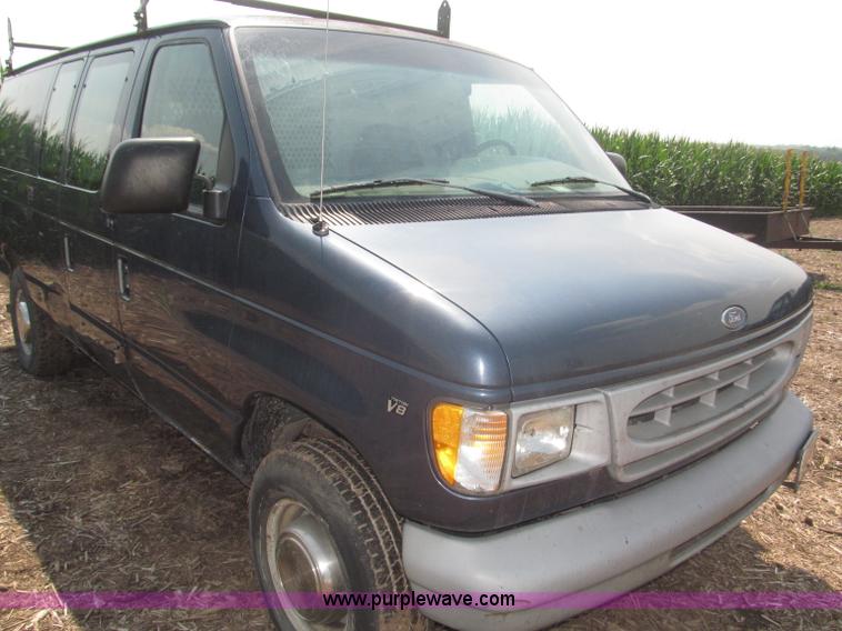 image for item F7080 1998 Ford Econoline E250 van