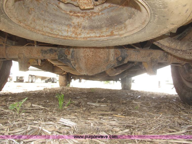 image for item F7080 1998 Ford Econoline E250 van