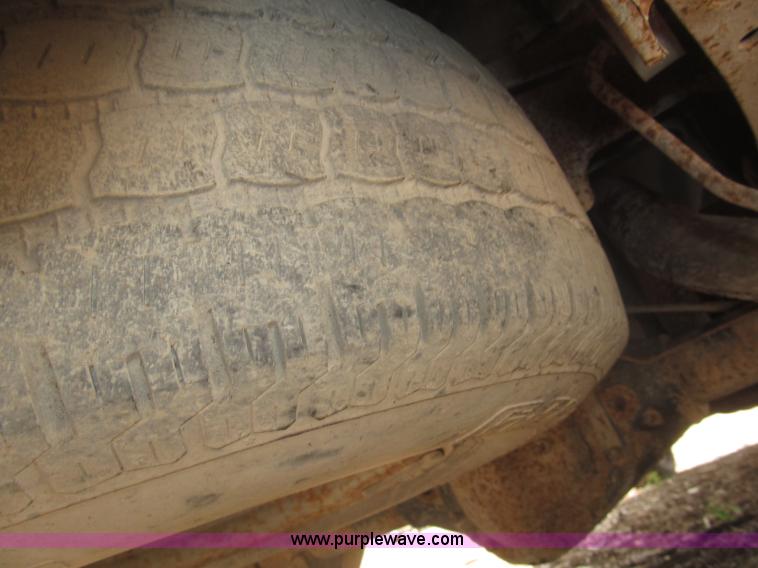 image for item F7080 1998 Ford Econoline E250 van