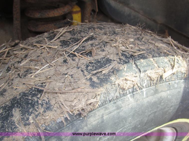 image for item F7080 1998 Ford Econoline E250 van