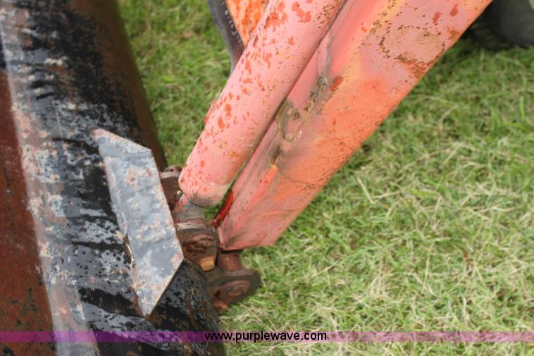 image for item G4075 International Harvester McCormick Farmall 400 tractor