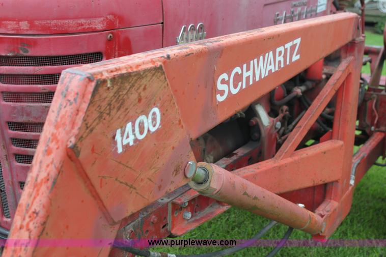 image for item G4075 International Harvester McCormick Farmall 400 tractor