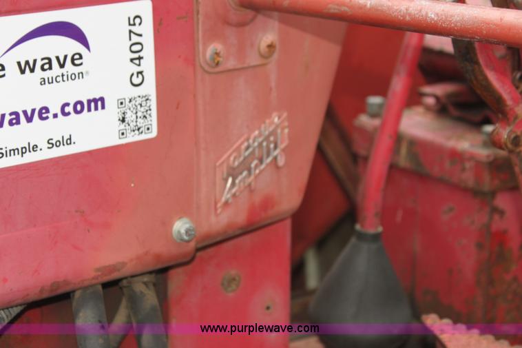 image for item G4075 International Harvester McCormick Farmall 400 tractor