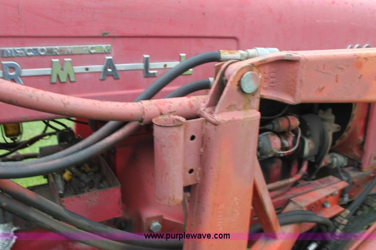 image for item G4075 International Harvester McCormick Farmall 400 tractor