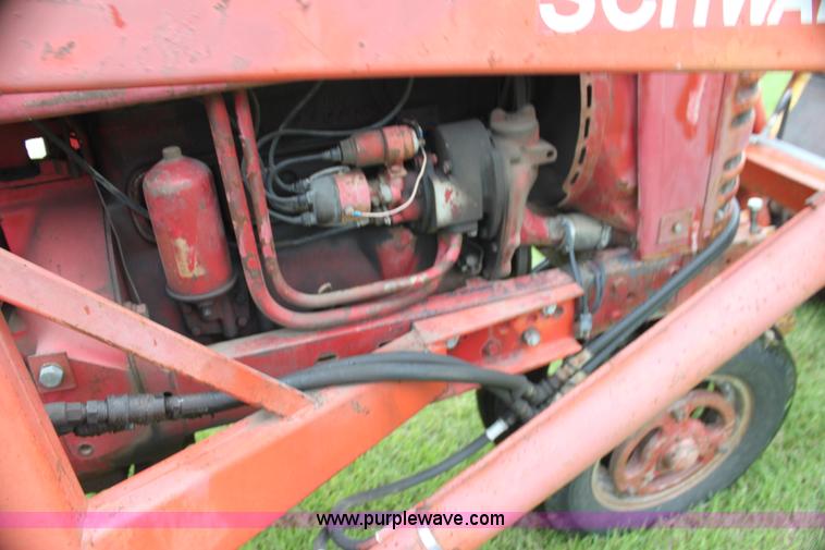 image for item G4075 International Harvester McCormick Farmall 400 tractor