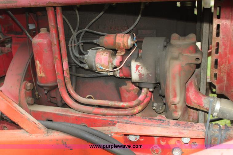 image for item G4075 International Harvester McCormick Farmall 400 tractor