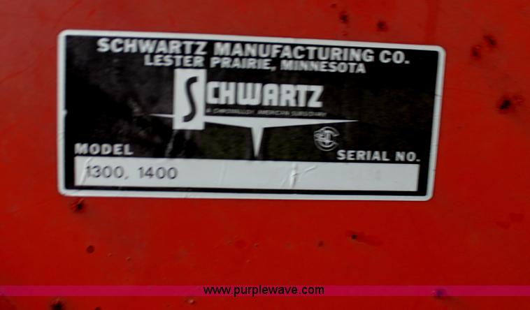 image for item G4075 International Harvester McCormick Farmall 400 tractor