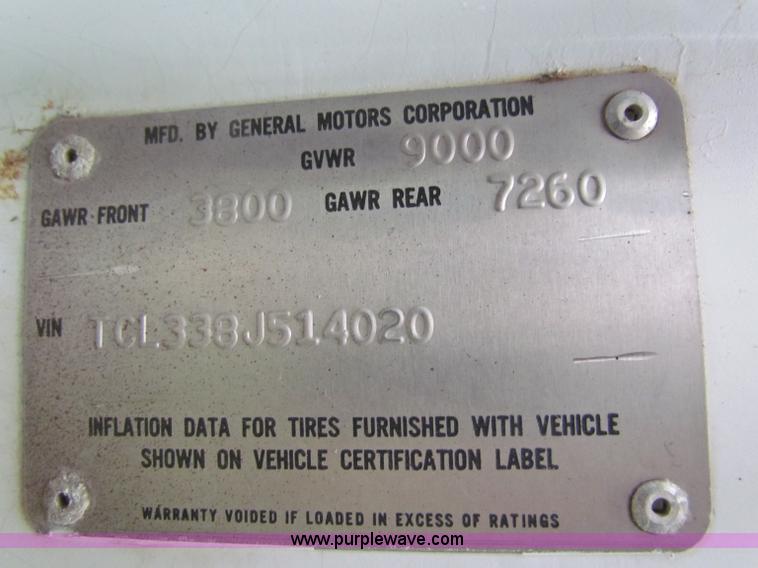 image for item G4076 1978 GMC Sierra 3500 flatbed truck