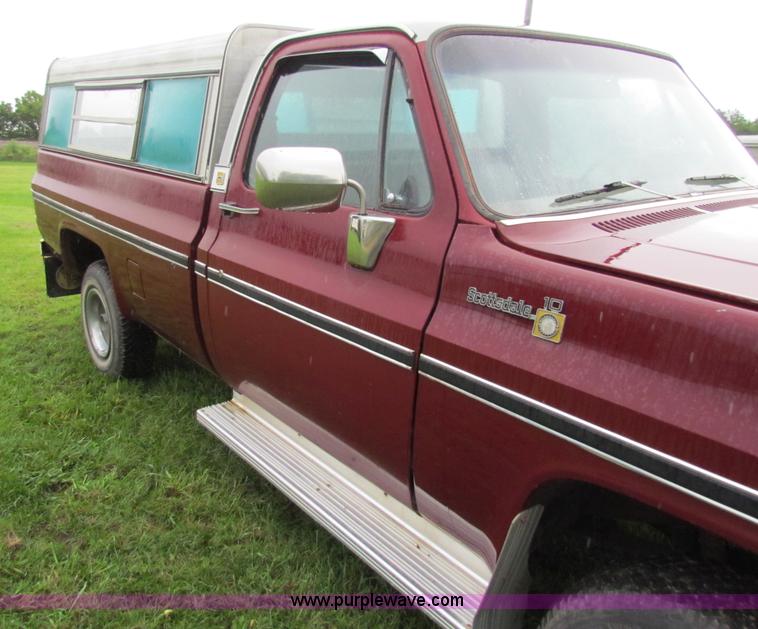 image for item G4077 1980 Chevrolet Scottsdale pickup truck