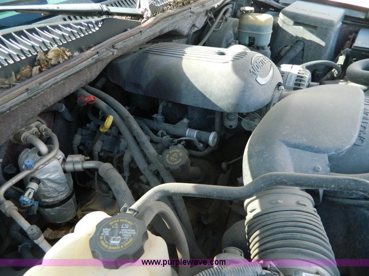 image for item G7889 2002 GMC Sierra 1500 Z71 pickup truck