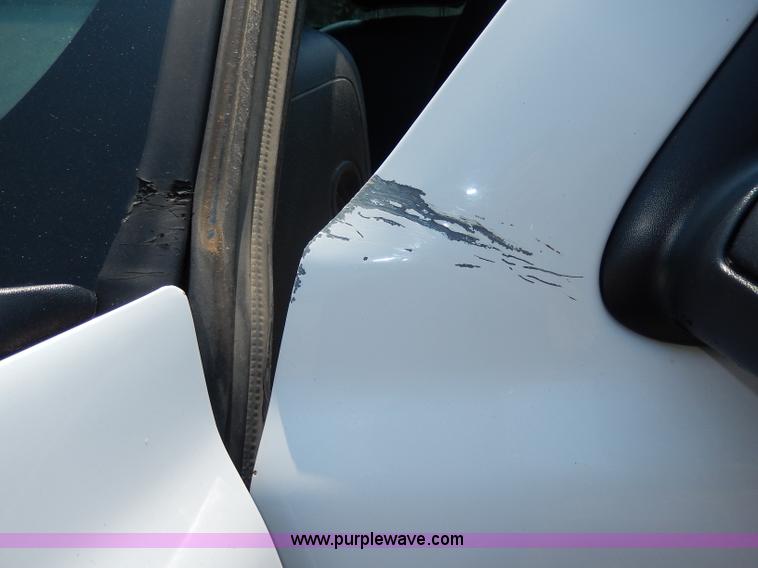 image for item H3003 2001 GMC Sierra 1500 SL pickup truck