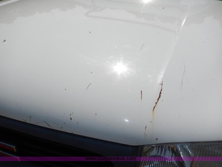 image for item H3003 2001 GMC Sierra 1500 SL pickup truck