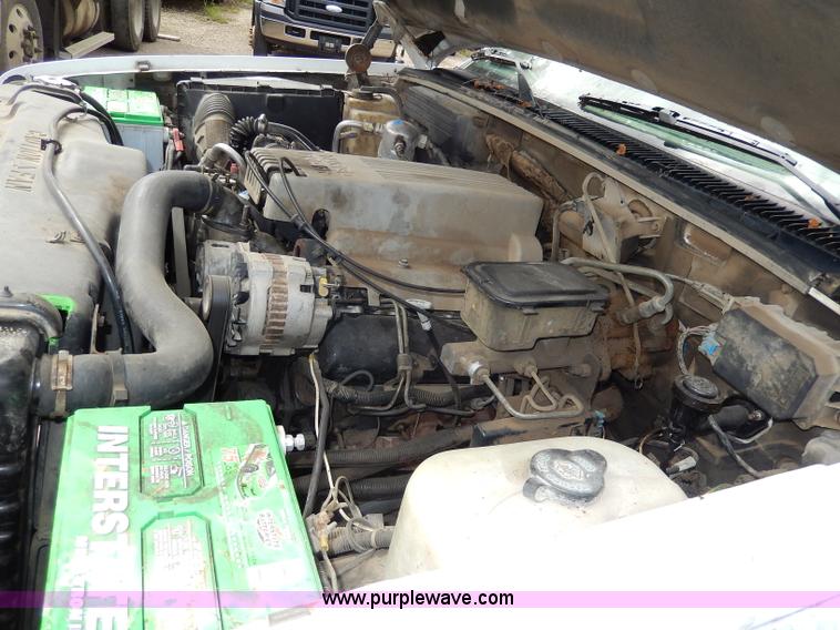 image for item H3006 1992 Chevrolet Cheyenne 3500 flatbed dump truck