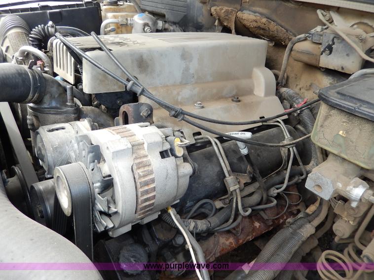 image for item H3006 1992 Chevrolet Cheyenne 3500 flatbed dump truck