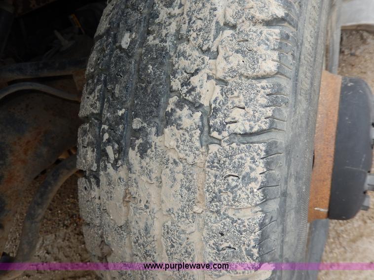 image for item H3006 1992 Chevrolet Cheyenne 3500 flatbed dump truck