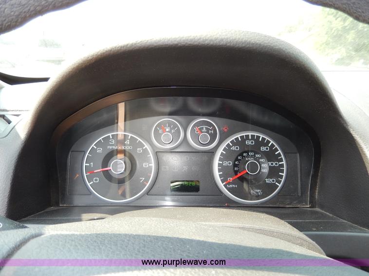 image for item H3027 2008 Ford Fusion S