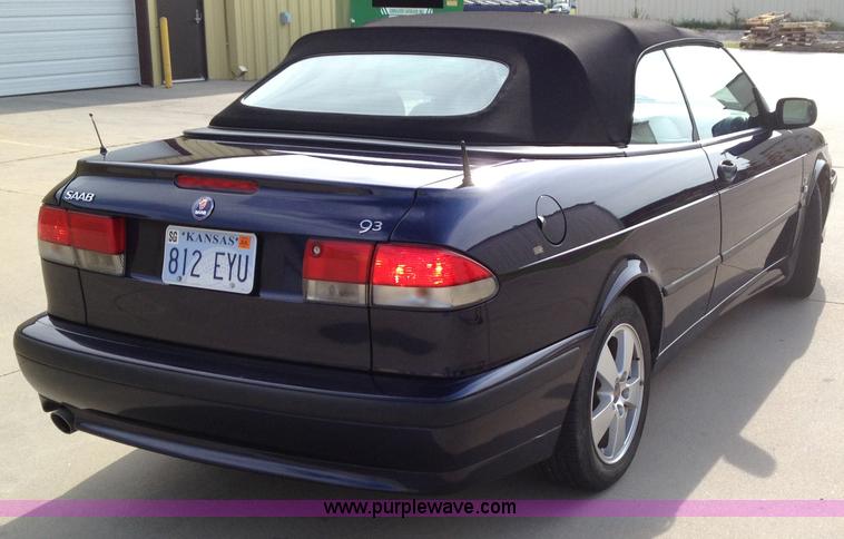 image for item H6455 2003 Saab 9-3 SE convertible
