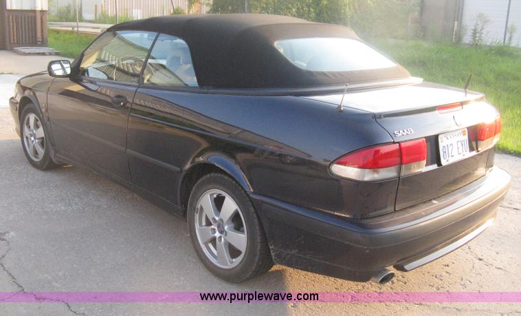 image for item H6455 2003 Saab 9-3 SE convertible