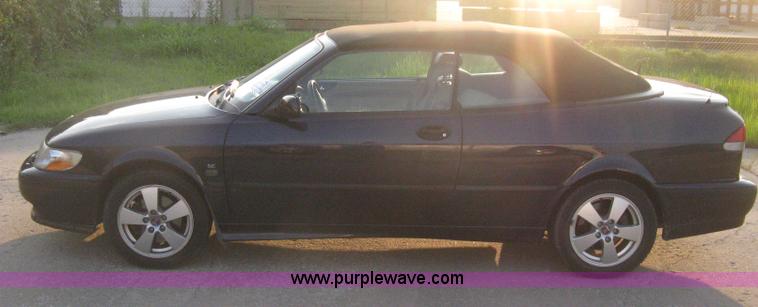 image for item H6455 2003 Saab 9-3 SE convertible