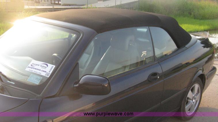 image for item H6455 2003 Saab 9-3 SE convertible