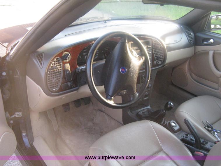 image for item H6455 2003 Saab 9-3 SE convertible
