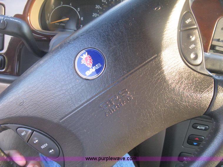 image for item H6455 2003 Saab 9-3 SE convertible