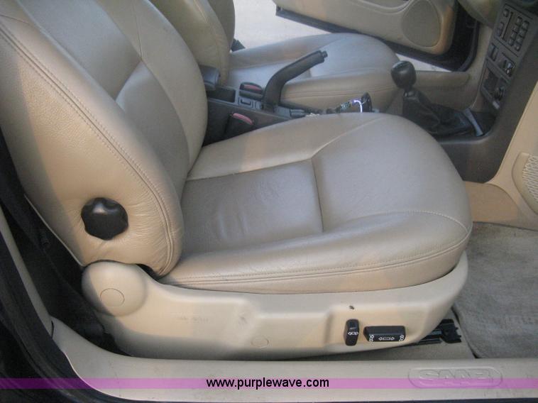 image for item H6455 2003 Saab 9-3 SE convertible