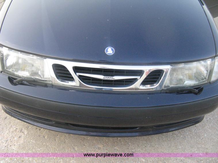 image for item H6455 2003 Saab 9-3 SE convertible