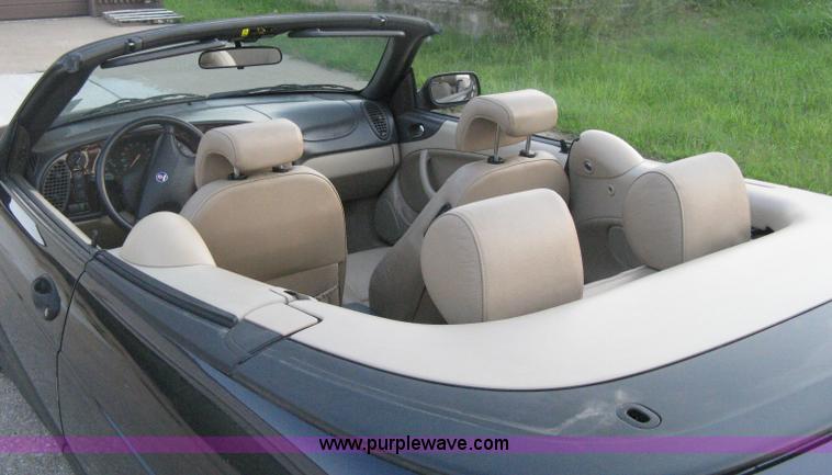 image for item H6455 2003 Saab 9-3 SE convertible