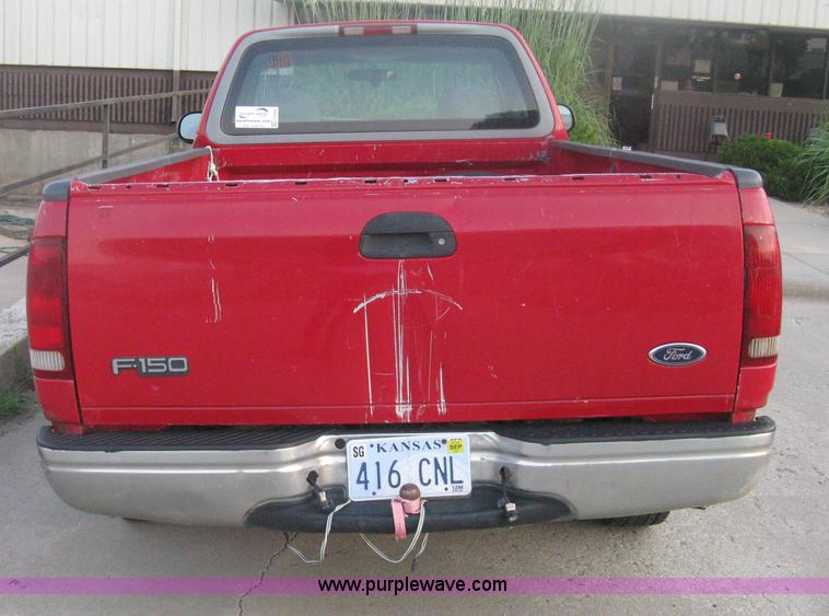 image for item H6456 1998 Ford F150 XLT pickup truck