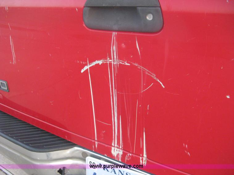 image for item H6456 1998 Ford F150 XLT pickup truck