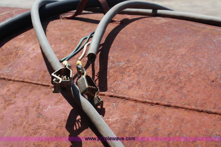 image for item H6546 500 gallon fuel tank