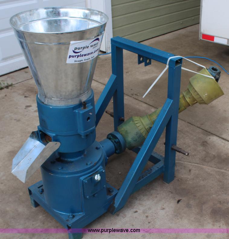 image for item H6597 *Hammer mill and pellet mill