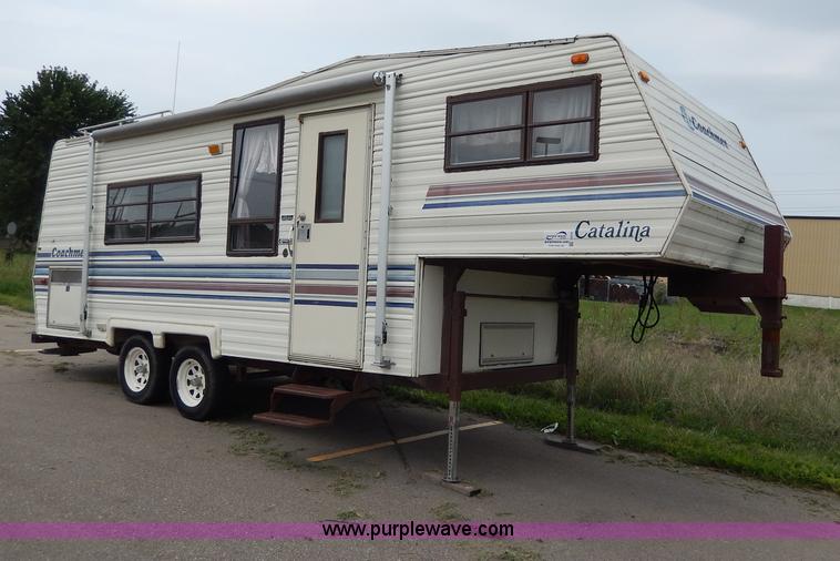 image for item I4373 1988 Coachmen Catalina fifth wheel camper