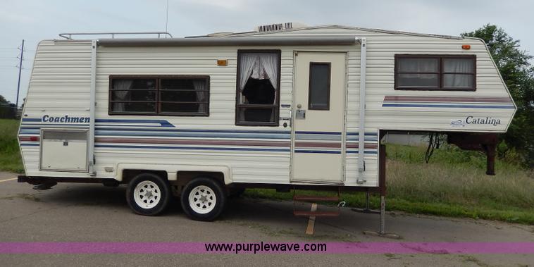 image for item I4373 1988 Coachmen Catalina fifth wheel camper
