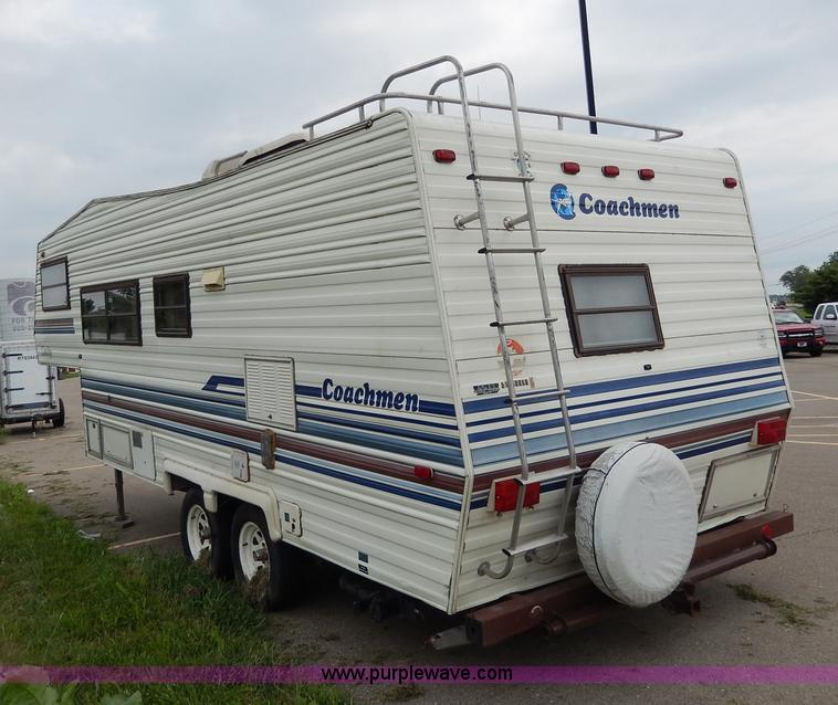 image for item I4373 1988 Coachmen Catalina fifth wheel camper
